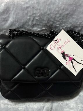 G&G Black Quilted Chain Crossbody Bag